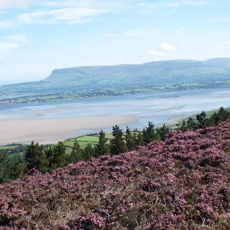 Comfortable Cosy 3-Bed Cottage In County Sligo