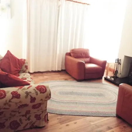 Holiday home Comfortable Cosy 3-Bed Cottage In County Sligo *