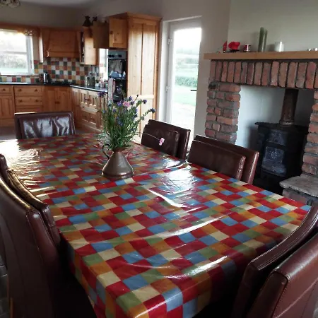 Comfortable Cosy 3-Bed Cottage In County Sligo * Carroweilpatrick